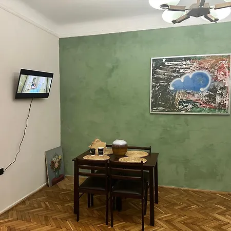 Art On Kylisha Str Апартаменты