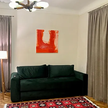 Апартаменты Art On Kylisha Str *