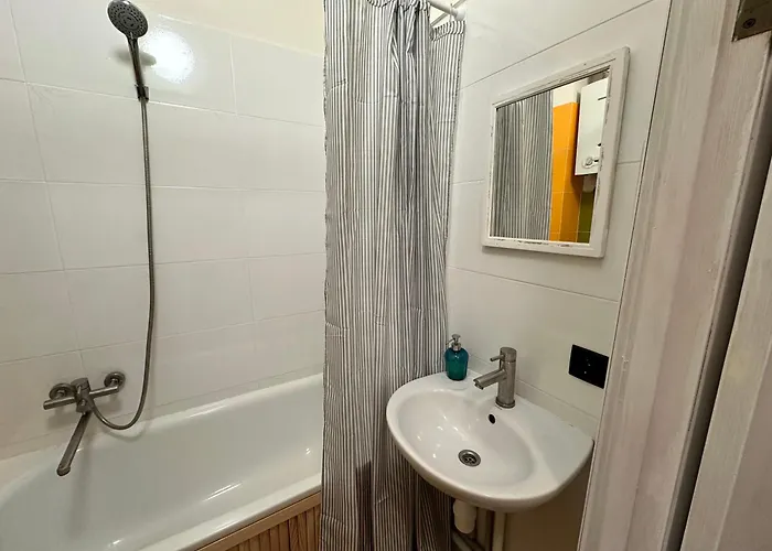 Apartment Art On Kylisha Str *