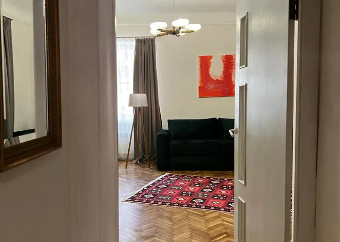 Art On Kylisha Str *